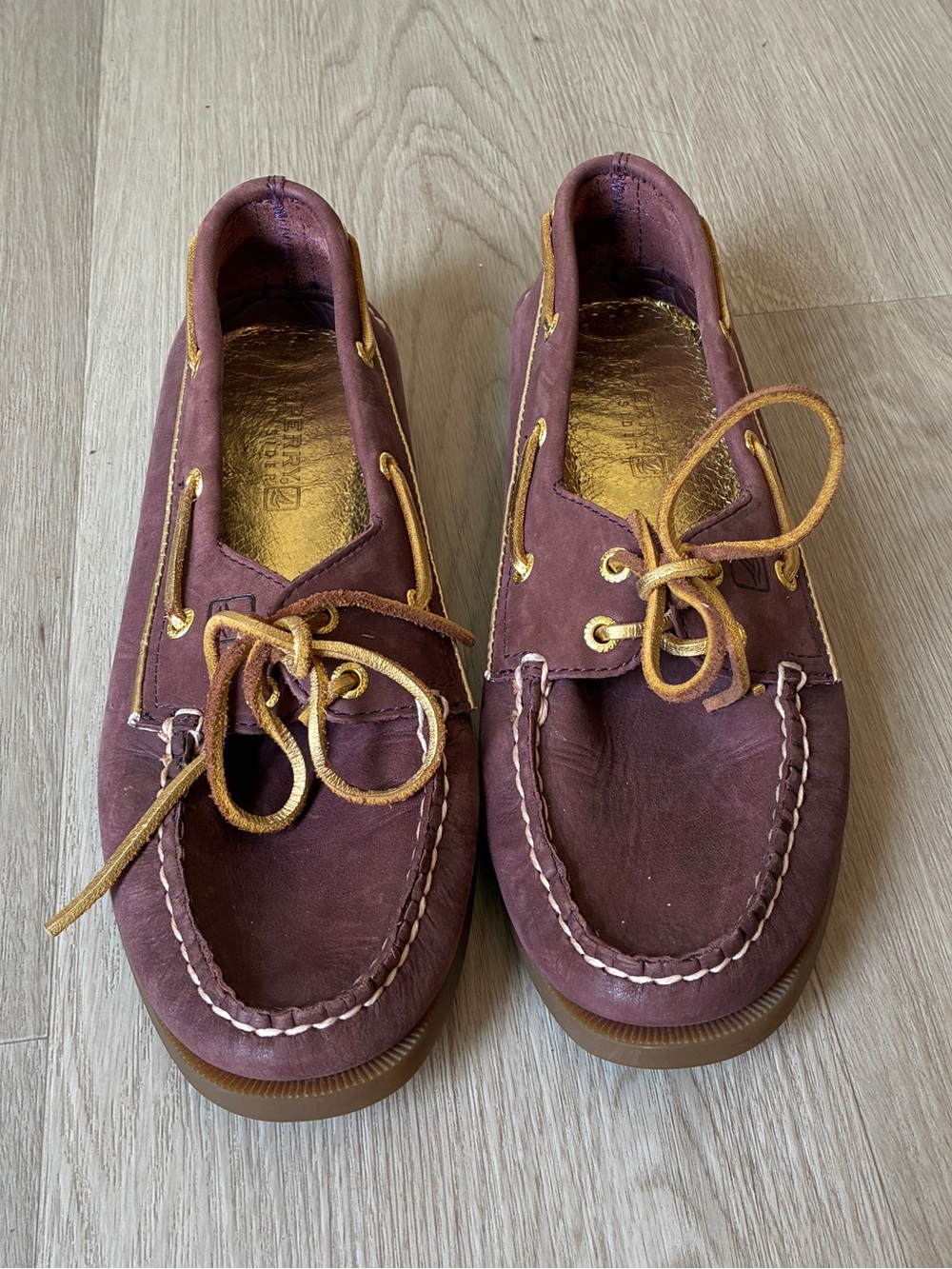 Women’s Sperry Top Siders Purple & Gold Leather Boat Shoes w/ Tan Laces